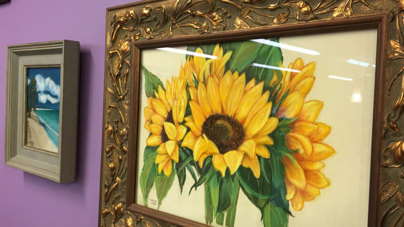 3 Reasons Why Custom Picture Framing Is The Best Casual Cat